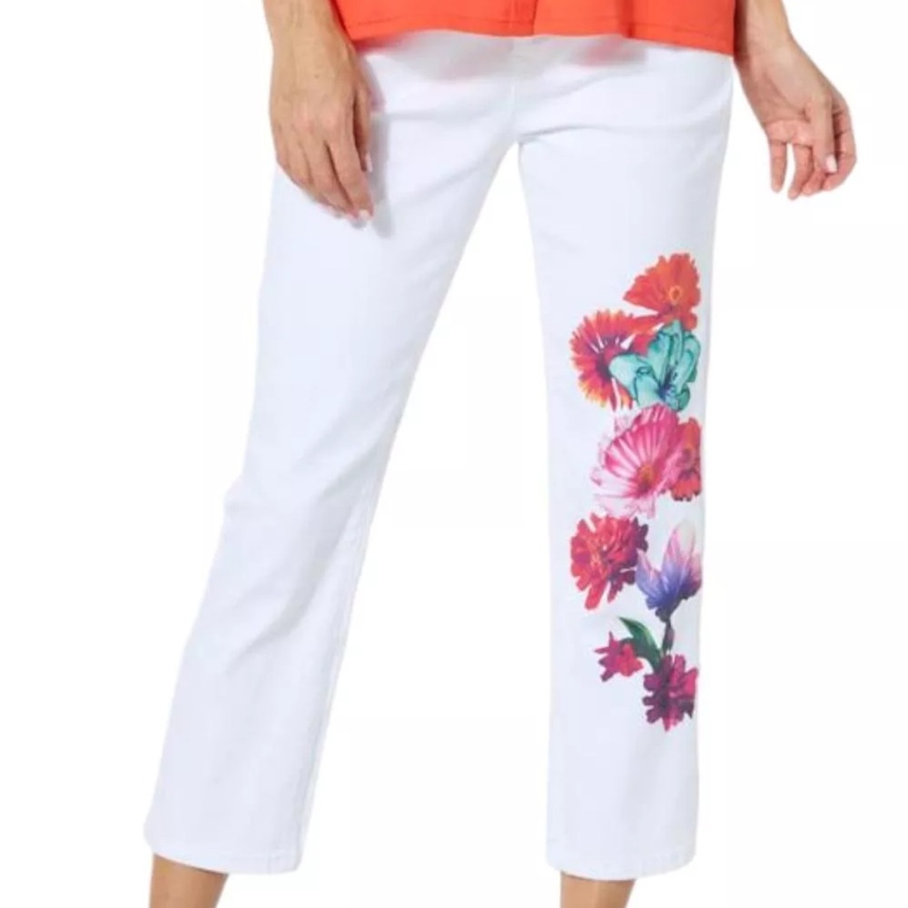 DG2 by Diane Gilman Red and White Cropped Jeans with Floral Embellishment